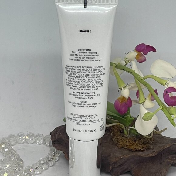 Trish McEvoy Instant Solutions Beauty Balm SPF 35 -Shade 2 - 1.8 oz - New in Box - Picture 4 of 6
